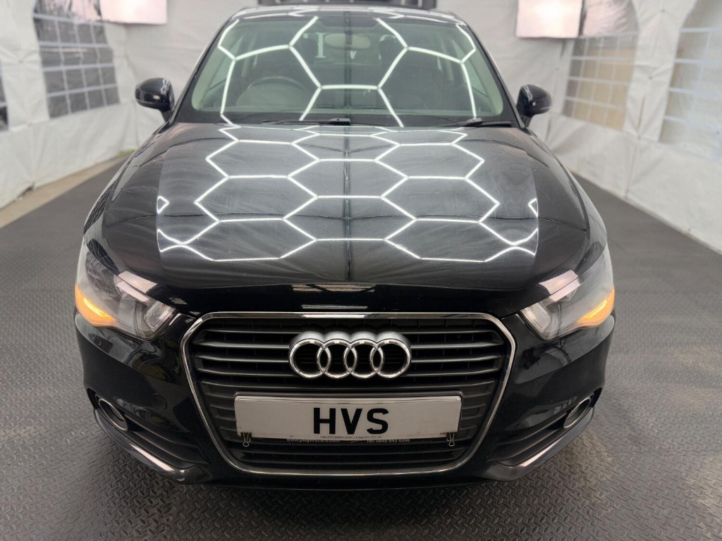 View AUDI A1 1.6 TDI Sport