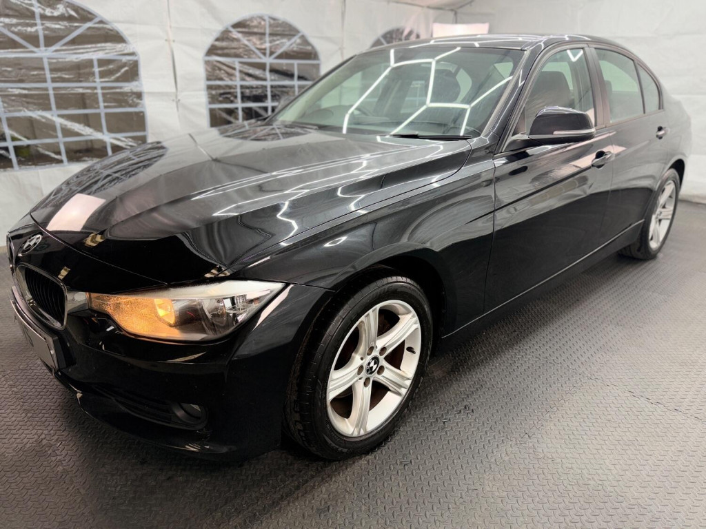 View BMW 3 SERIES 2.0 320d SE Saloon