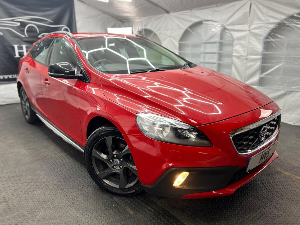 View VOLVO V40 CROSS COUNTRY 1.6 D2 SE