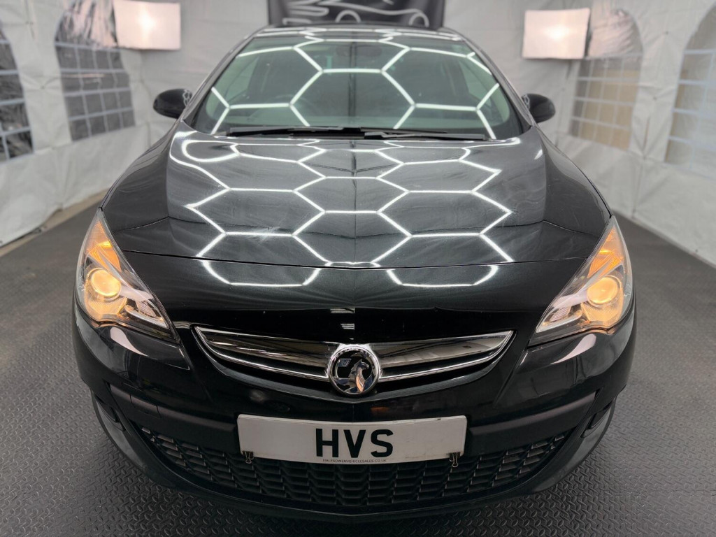 View VAUXHALL ASTRA GTC 2.0 CDTi SRi