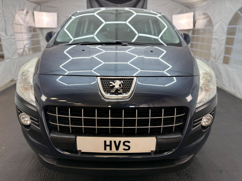 View PEUGEOT 3008 1.6 HDi Active