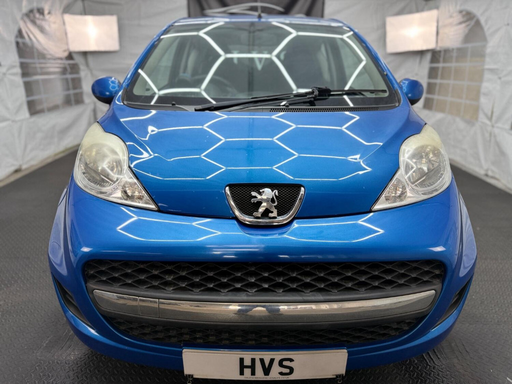 View PEUGEOT 107 1.0 12V Millesim