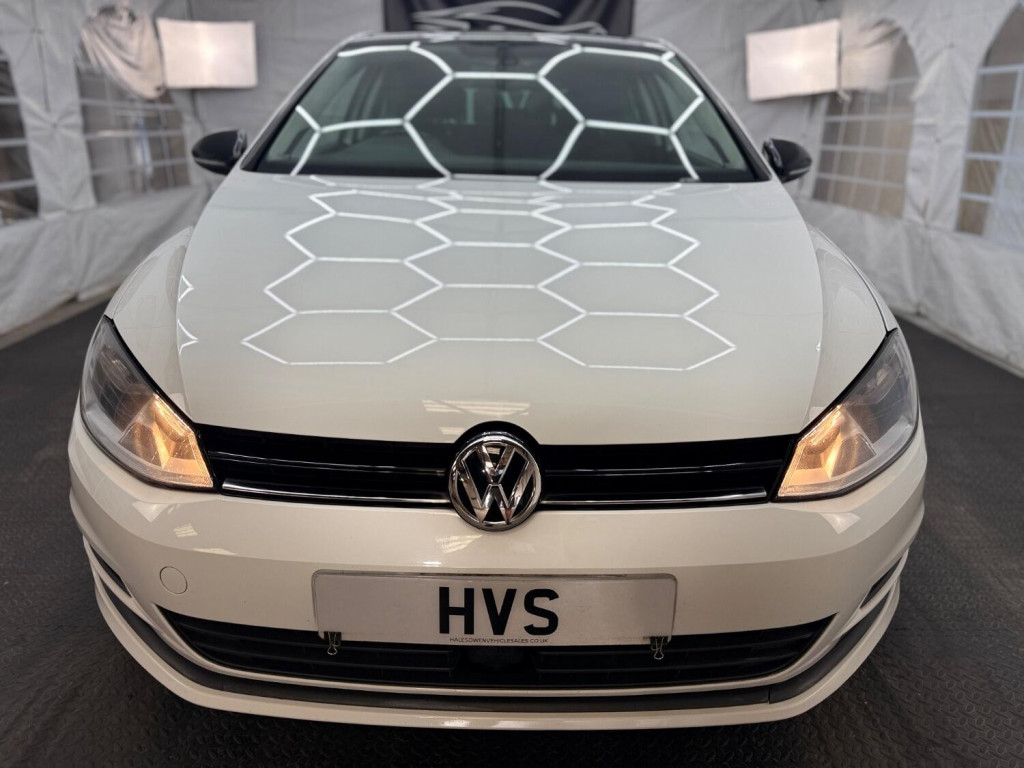 View VOLKSWAGEN GOLF 1.4 TSI BlueMotion Tech SE