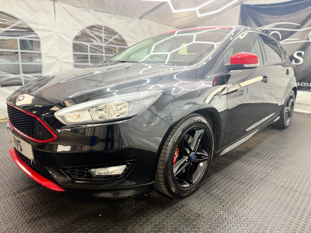 View FORD FOCUS 1.5 T EcoBoost Zetec S Black Edition