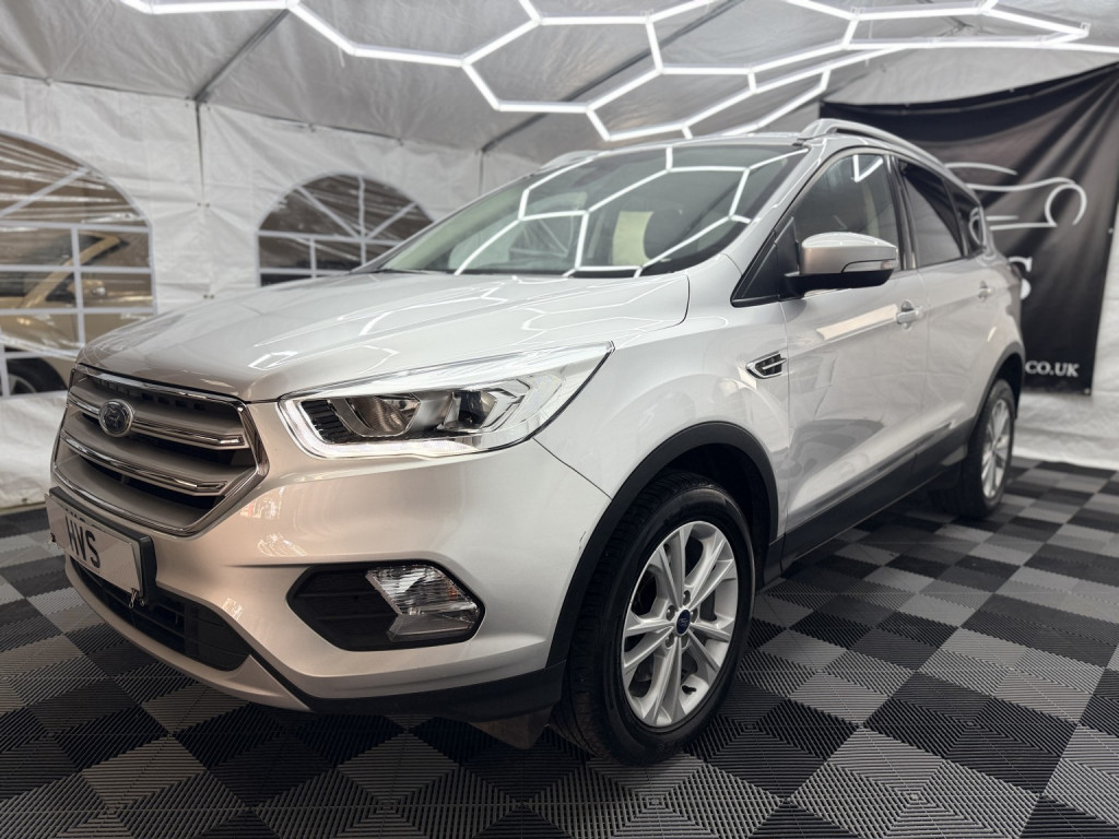 View FORD KUGA 1.5 TDCi Titanium