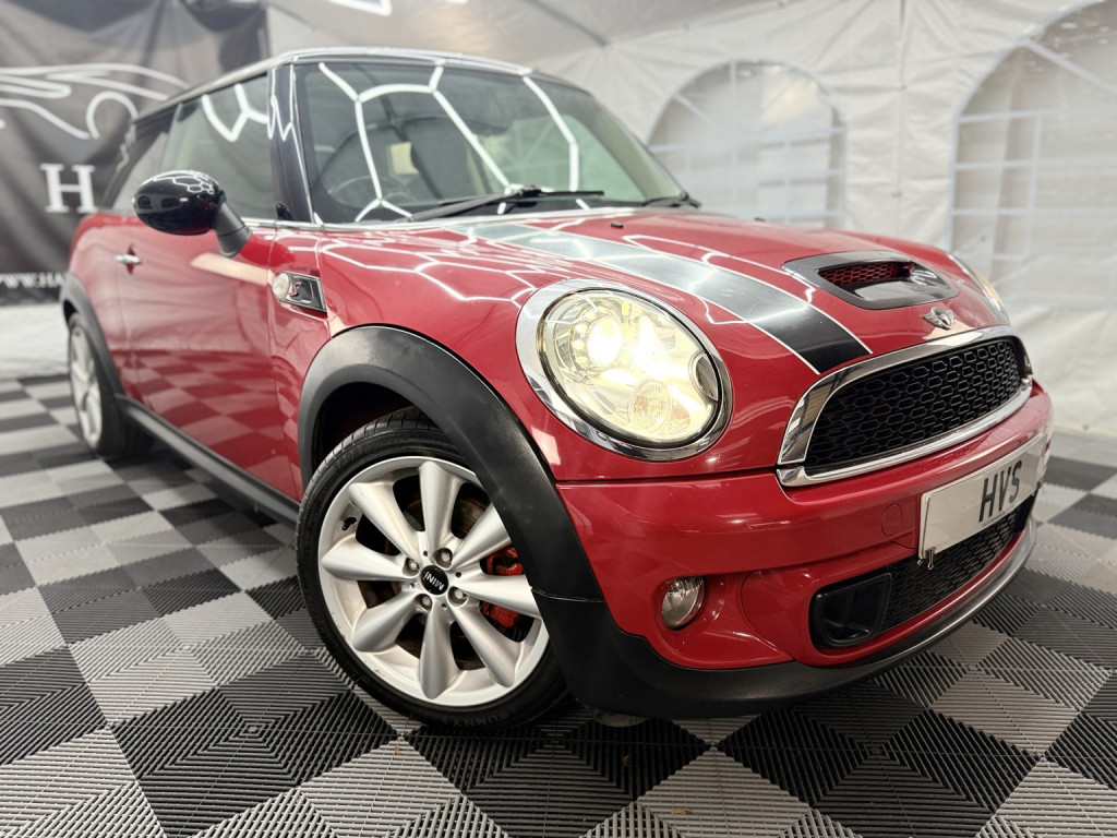View MINI HATCH 2.0 Cooper SD Hatch
