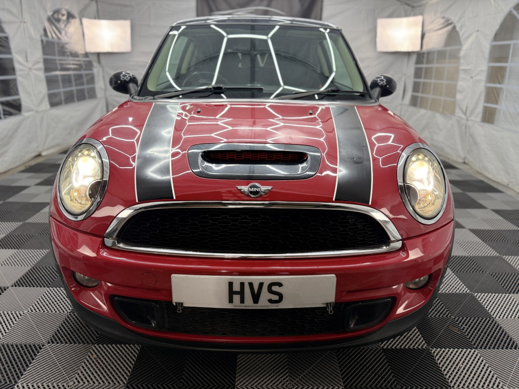 View MINI HATCH 2.0 Cooper SD Hatch