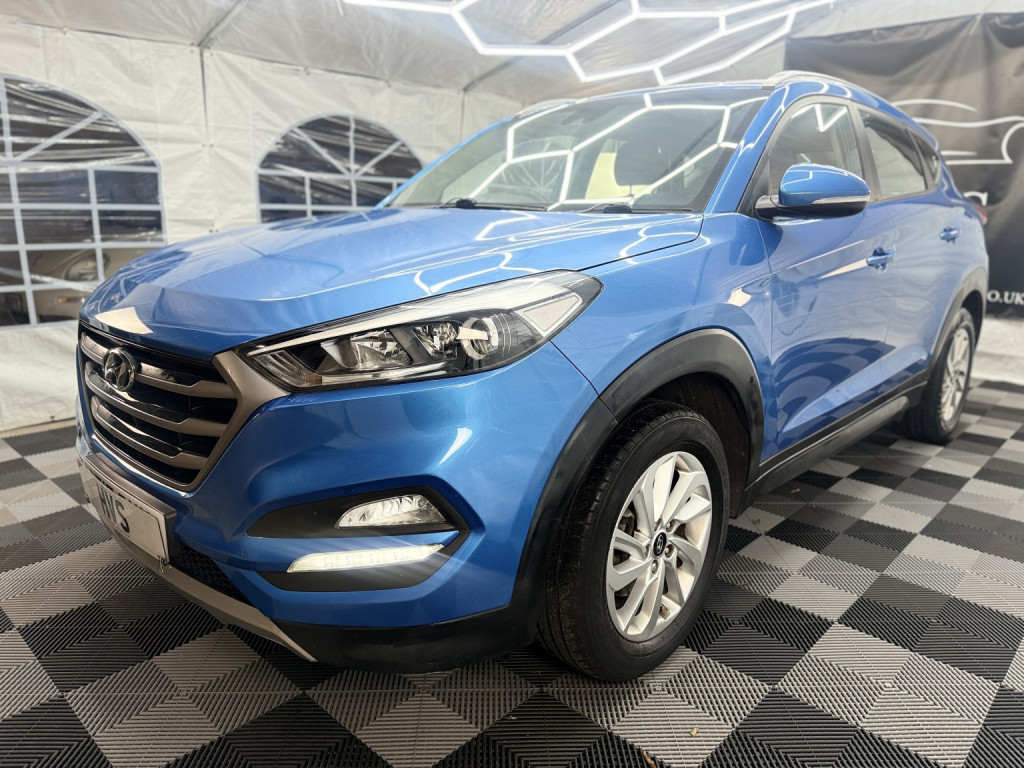View HYUNDAI TUCSON 1.7 CRDi Blue Drive SE Nav