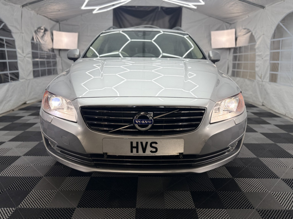 View VOLVO V70 1.6 D2 SE Nav