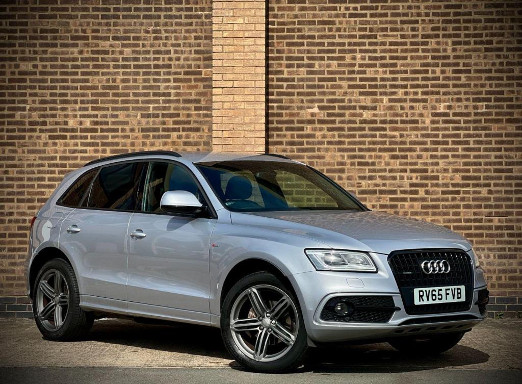 View AUDI Q5 2.0 TDI S line Plus