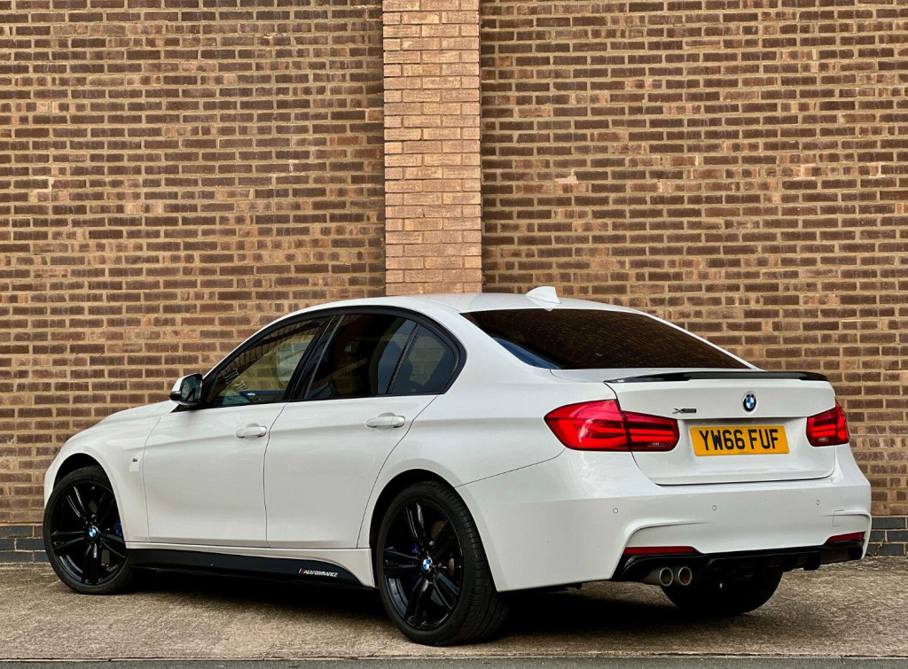 View BMW 3 SERIES 2.0 320d xDrive M Sport Saloon