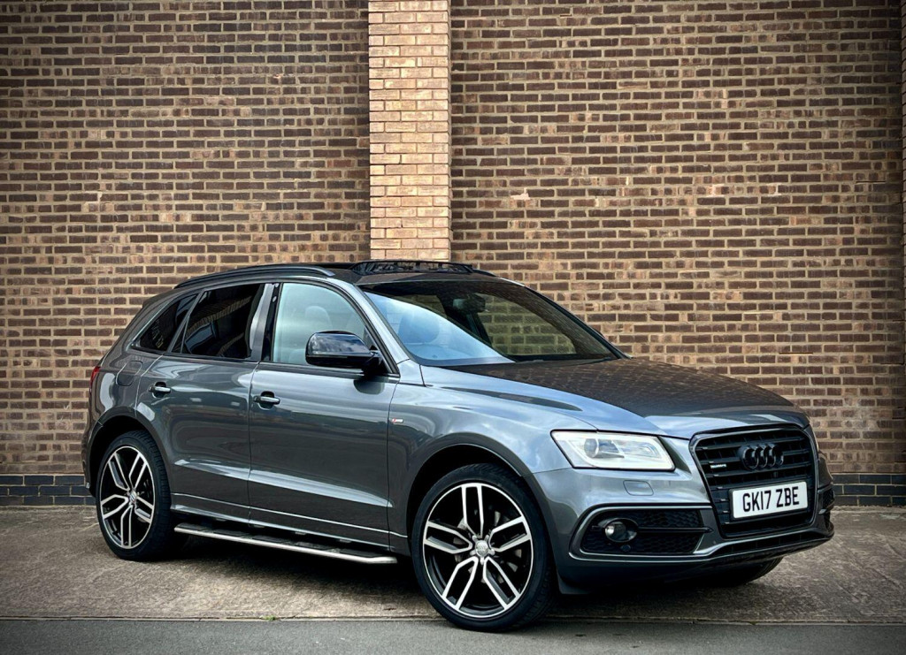 View AUDI Q5 2.0 TDI S line Plus