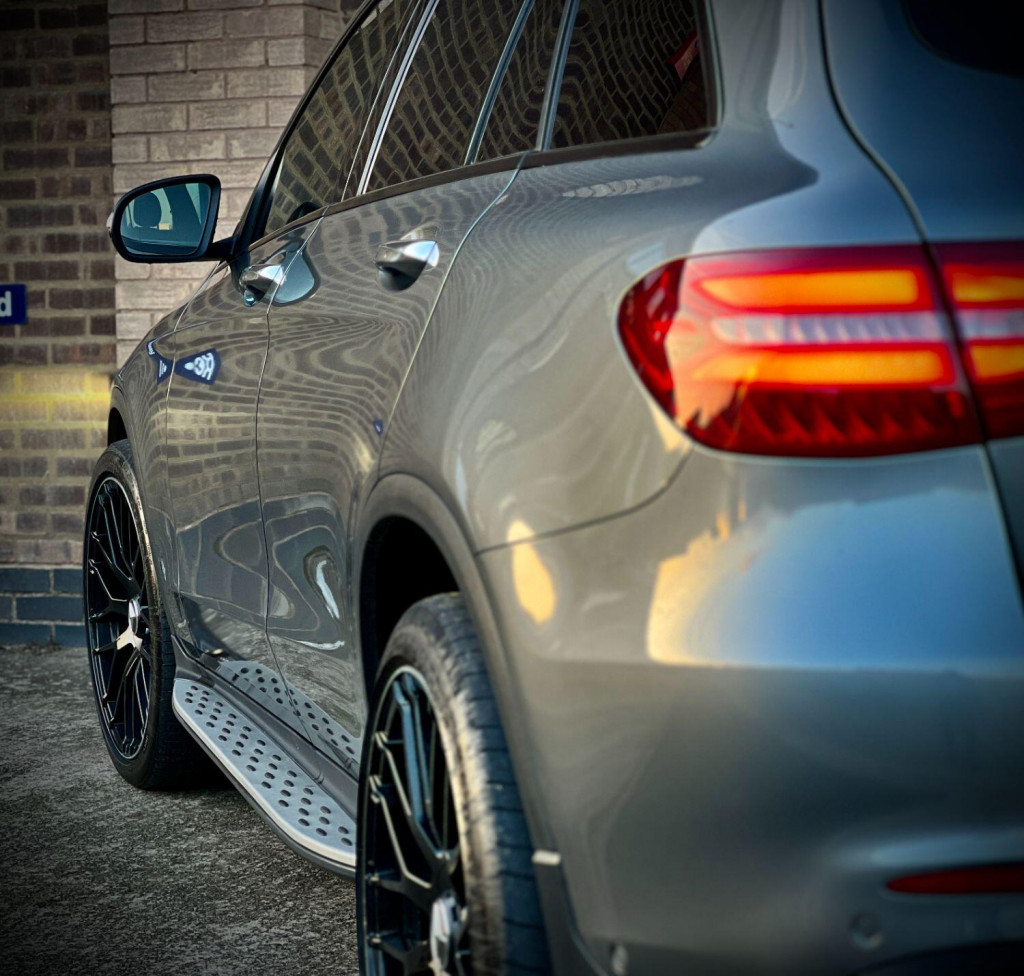 MERCEDES-BENZ GLC