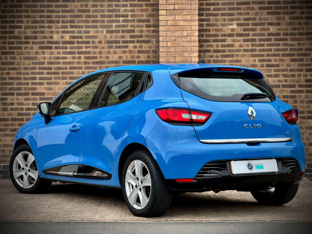 View RENAULT CLIO 1.5 Dynamique MediaNav dCi 90 Stop & Start