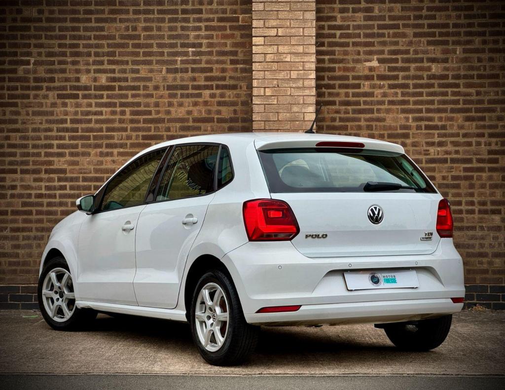 View VOLKSWAGEN POLO 1.4 TDI BlueMotion Tech SE