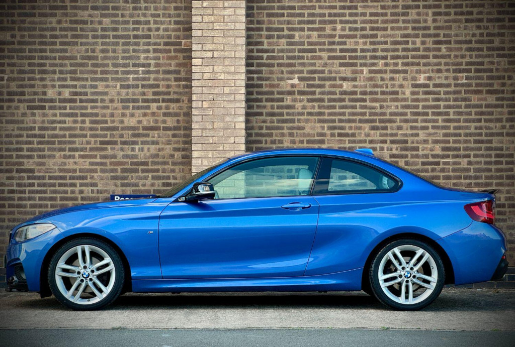 BMW 2 SERIES