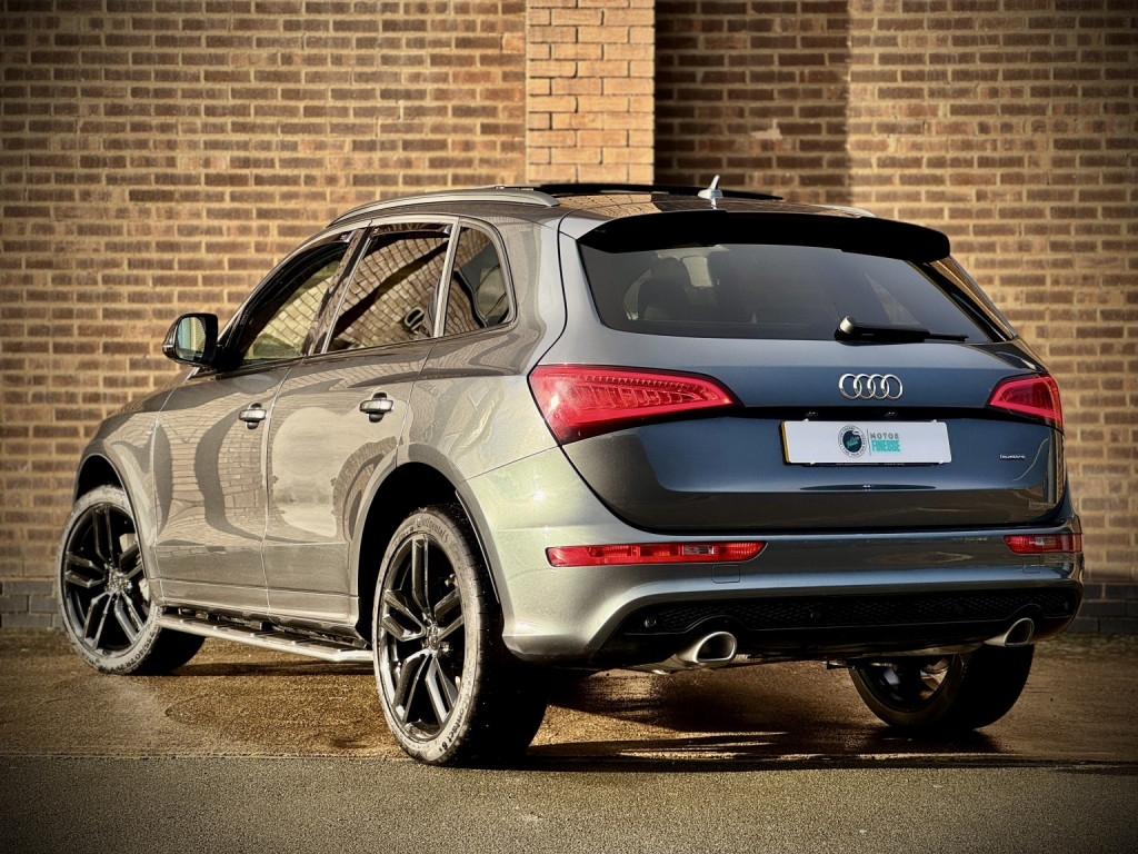 View AUDI Q5 3.0 TDI V6 S line Plus
