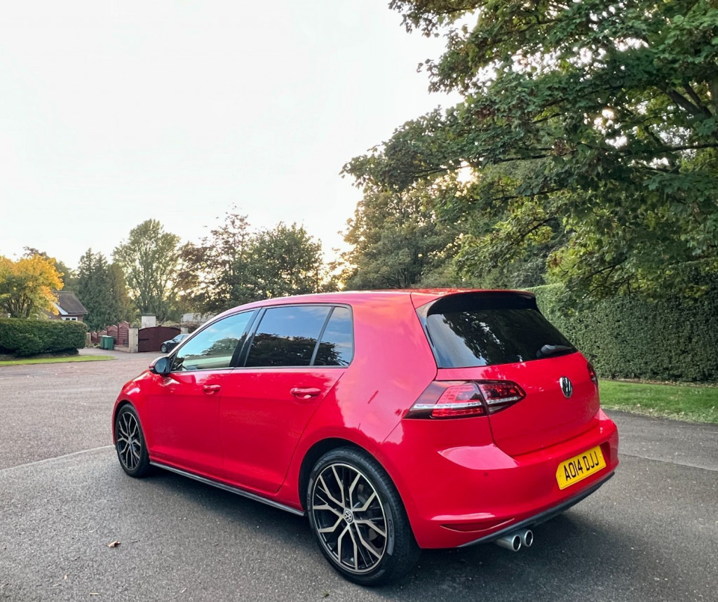 View VOLKSWAGEN GOLF GTD