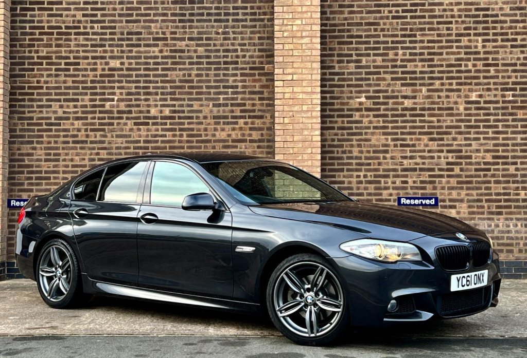 View BMW 5 SERIES 520d M Sport
