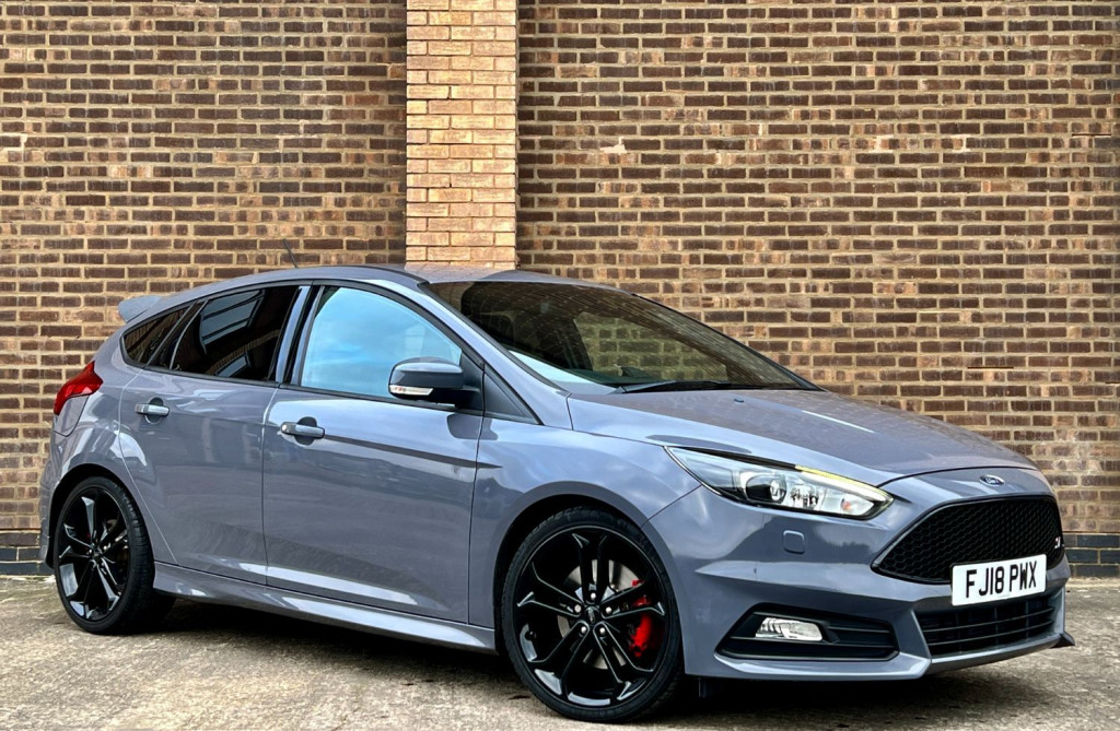 View FORD FOCUS ST-3