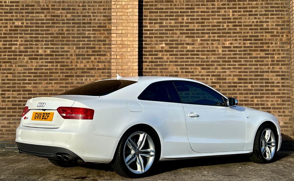 View AUDI S5 4.2 V8