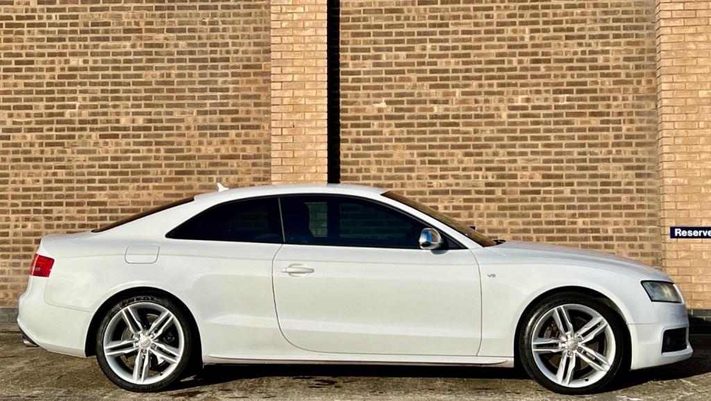 View AUDI S5 4.2 V8