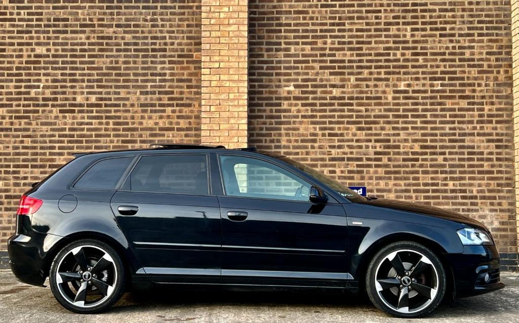 View AUDI A3 2.0 TDI Black Edition Sportback
