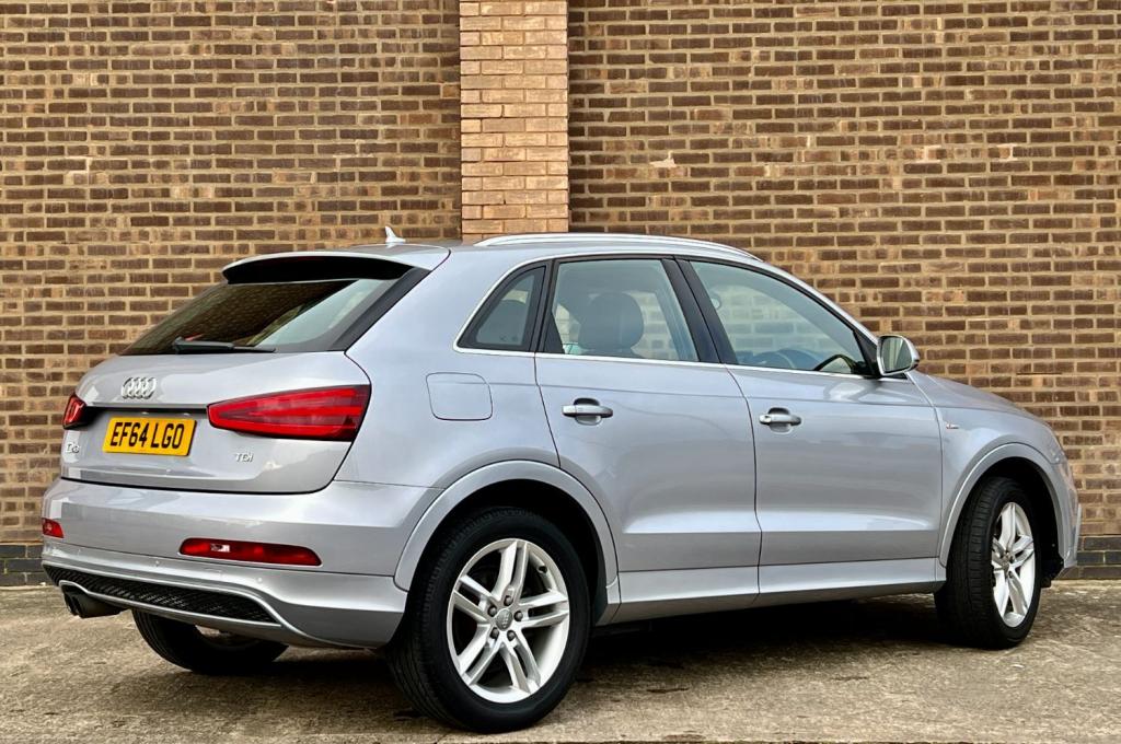 View AUDI Q3 2.0 TDI S line