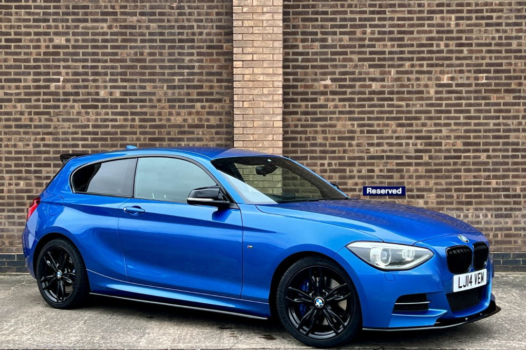 View BMW 1 SERIES 3.0 M135i