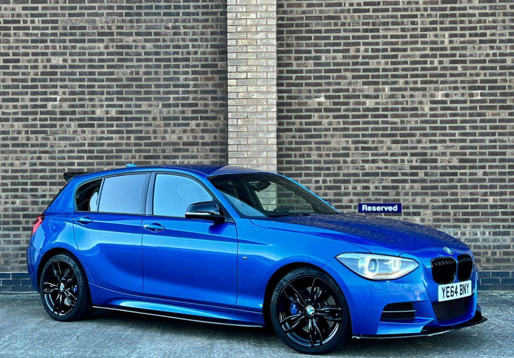 View BMW 1 SERIES 3.0 M135i