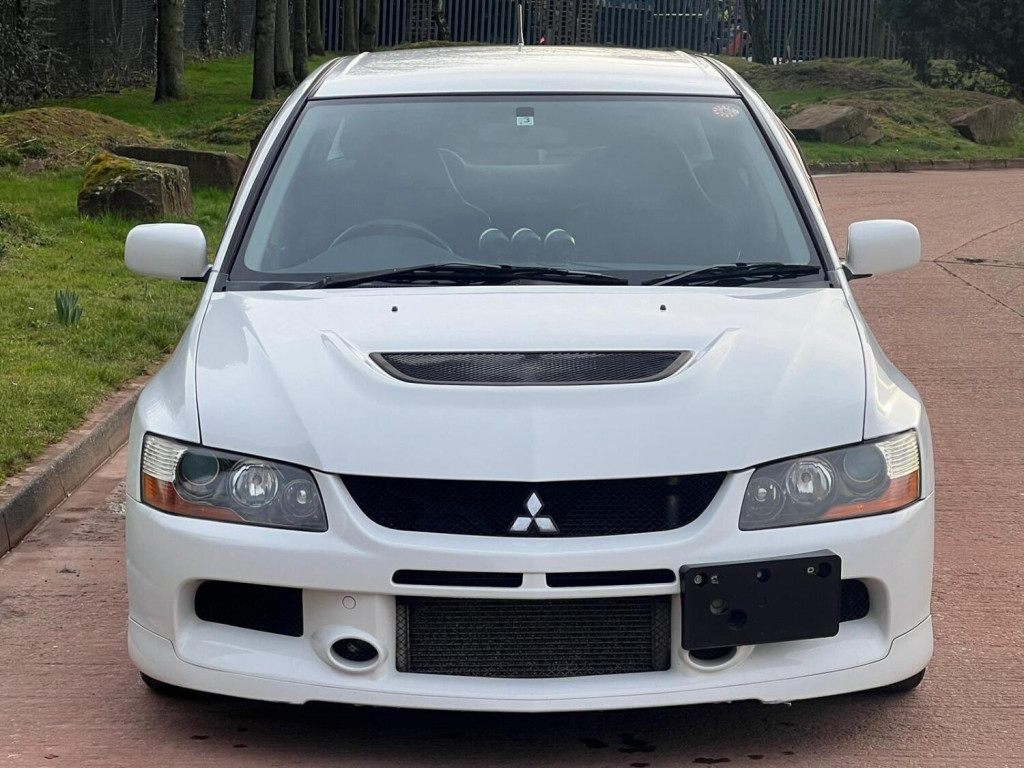 MITSUBISHI LANCER