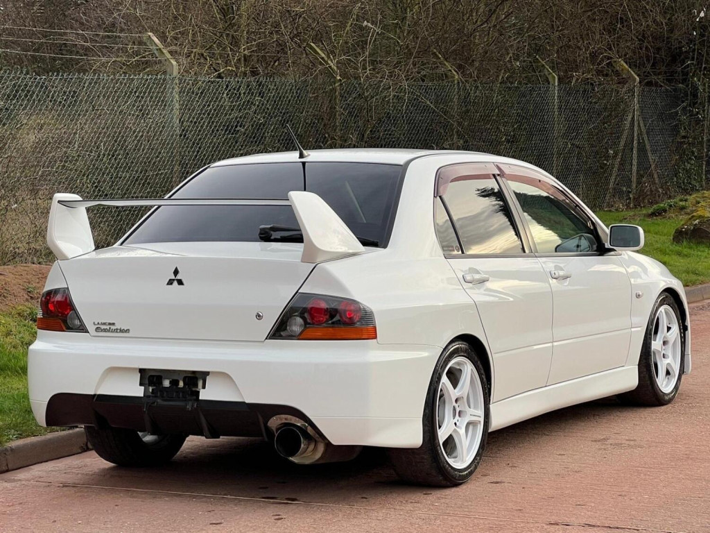 MITSUBISHI LANCER