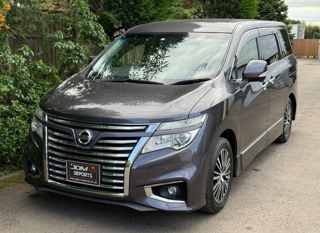 NISSAN ELGRAND