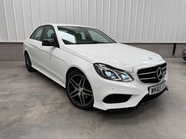 MERCEDES-BENZ E CLASS 2.1 E220 BlueTEC AMG Night Edition G-Tronic+ Euro 6 (s/s) 4dr