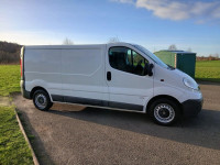 VAUXHALL VIVARO