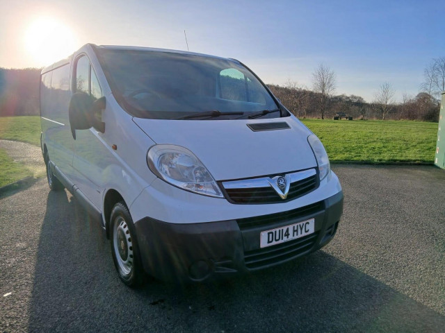 VAUXHALL VIVARO