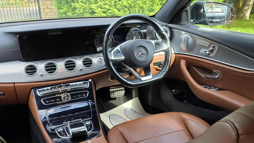 MERCEDES-BENZ E CLASS