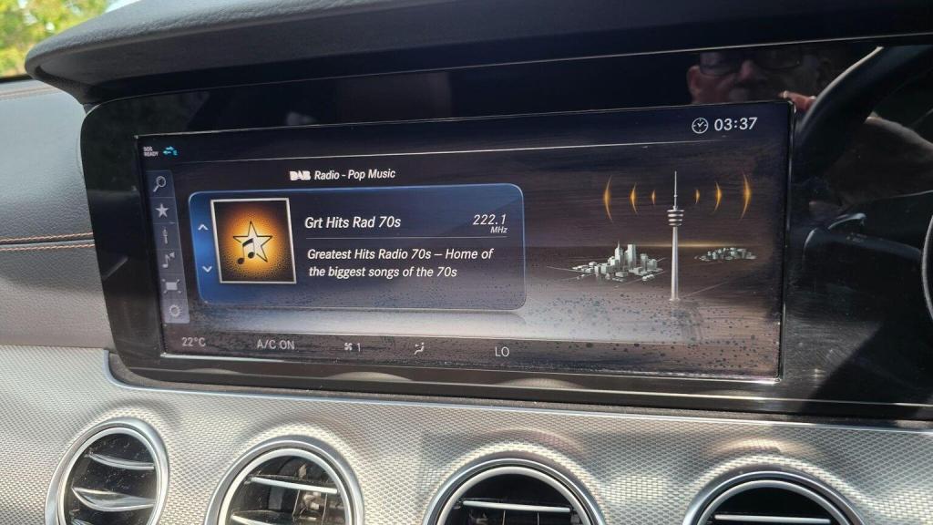 MERCEDES-BENZ E CLASS