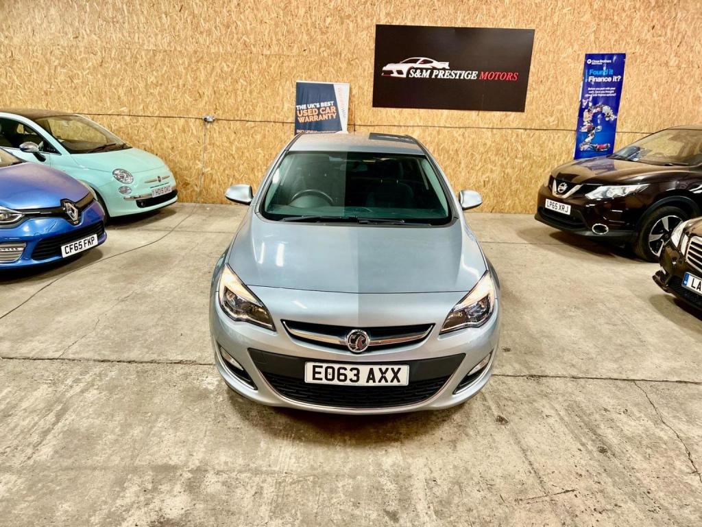 VAUXHALL ASTRA 1.6 16v SRi Euro 5 5dr