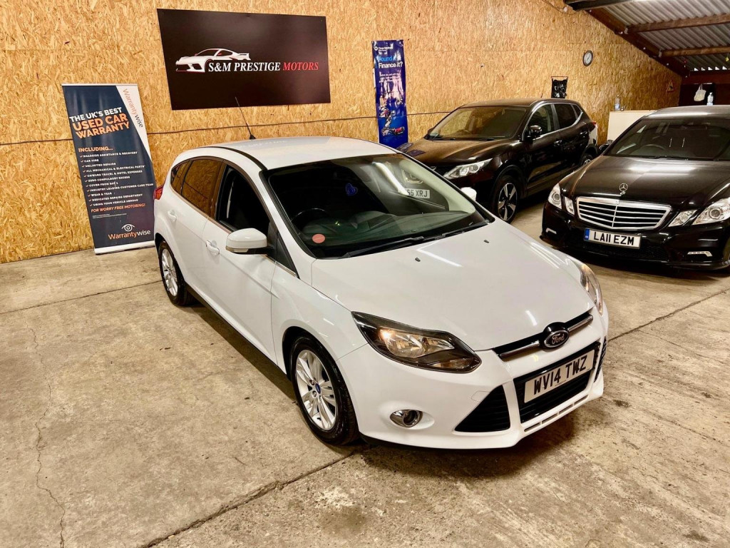 FORD FOCUS 1.6 Titanium Navigator Powershift Euro 5 5dr
