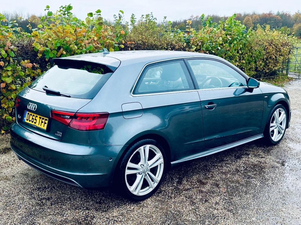 View AUDI A3 2.0 TDI S line 