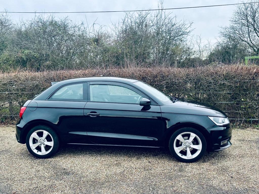 View AUDI A1 1.0 TFSI Sport 