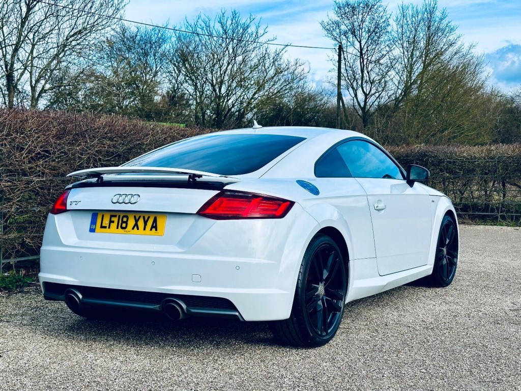 View AUDI TT 1.8 TFSI S line 