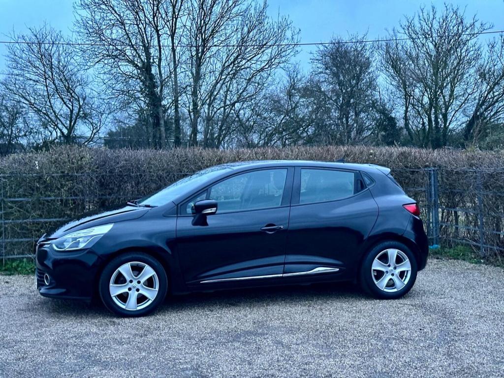 View RENAULT CLIO 0.9 TCe Dynamique MediaNav Euro 5 (s/s) 5dr