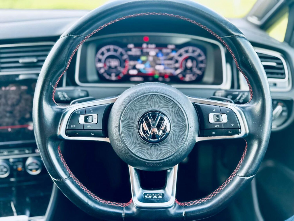 View VOLKSWAGEN GOLF 2.0 TSI GTI Performance DSG Euro 6 (s/s) 5dr