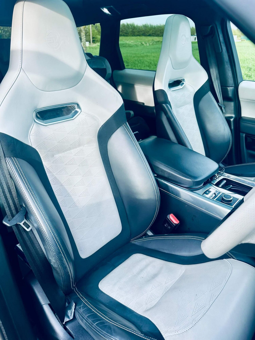 View LAND ROVER RANGE ROVER SPORT 5.0 P575 V8 SVR Auto 4WD Euro 6 (s/s) 5dr