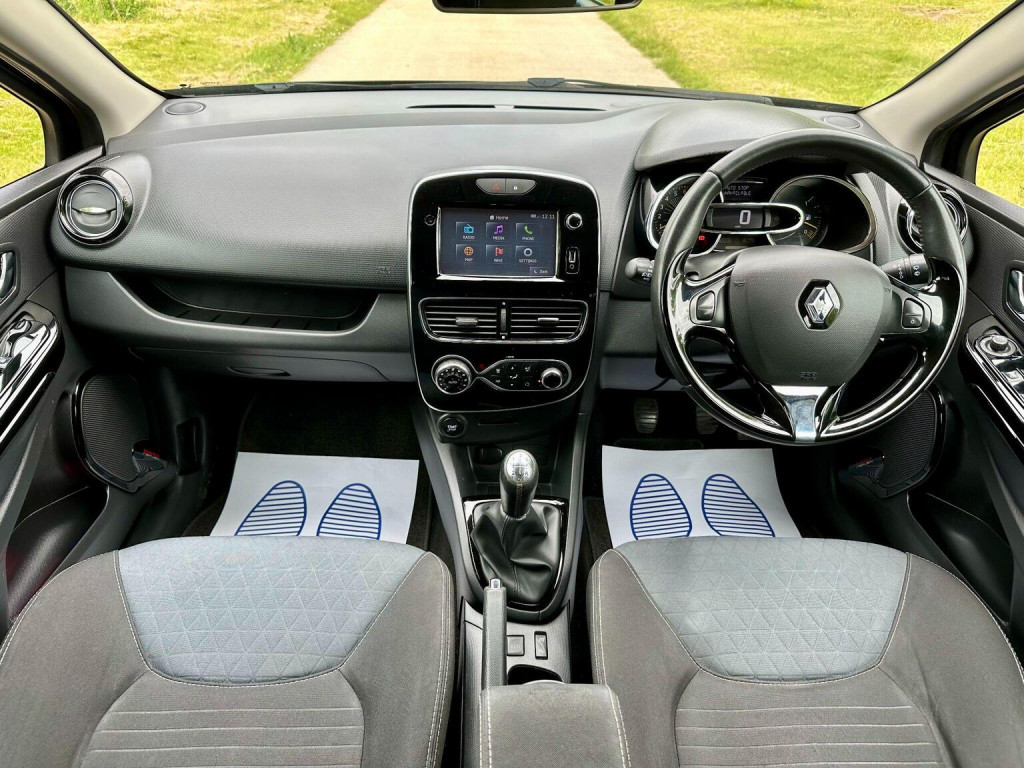 View RENAULT CLIO 0.9 TCe Dynamique S MediaNav Euro 5 (s/s) 5dr