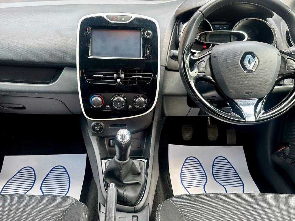 View RENAULT CLIO 0.9 TCe Dynamique MediaNav Euro 5 (s/s) 5dr