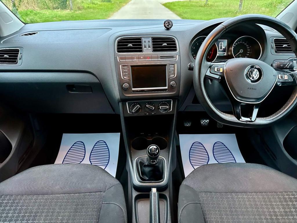 View VOLKSWAGEN POLO 1.0 BlueMotion Tech SE Euro 6 (s/s) 5dr