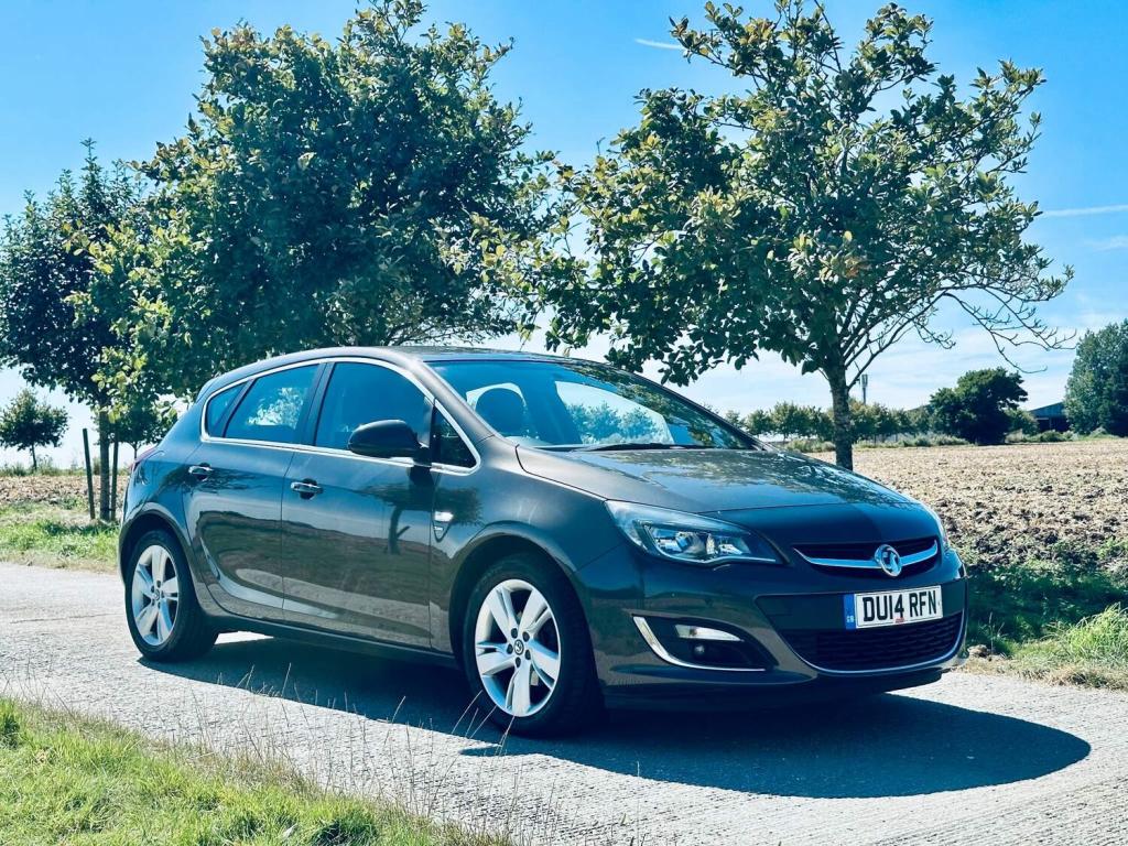 View VAUXHALL ASTRA 1.4T 16v SRi Euro 5 5dr